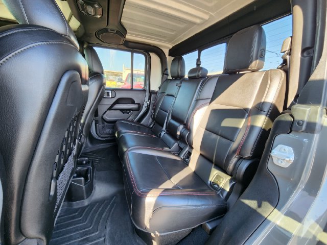 Used 2020 Jeep Gladiator Rubicon w/ Cold Weather Group AWD/4WD image 22