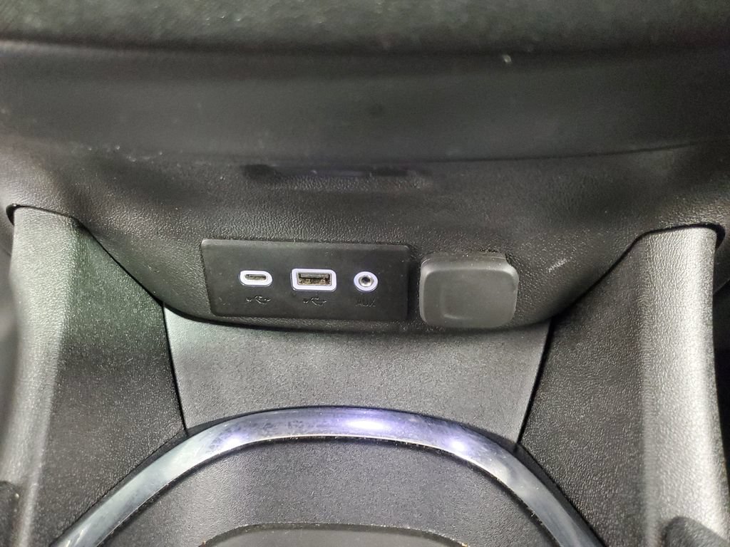 Used 2022 Chevrolet Malibu LT FWD image 18