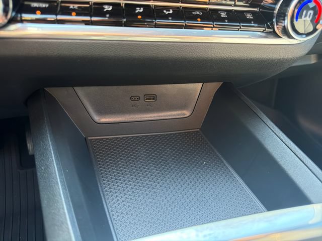 New 2027 Chevrolet Equinox LT w/ Convenience Package II FWD image 24