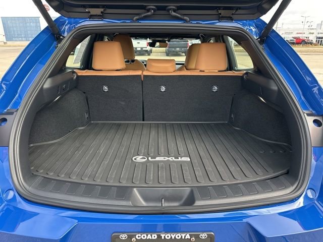 Used 2025 Lexus UX 300h AWD w/ Cold Area Package image 17
