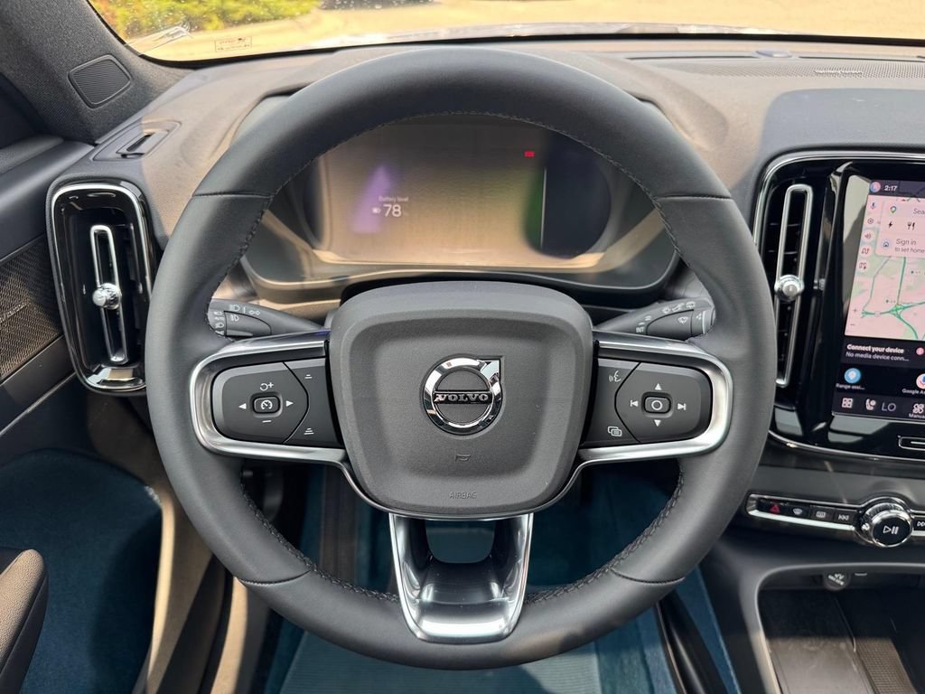 Certified 2023 Volvo XC40 Recharge Ultimate AWD/4WD image 11