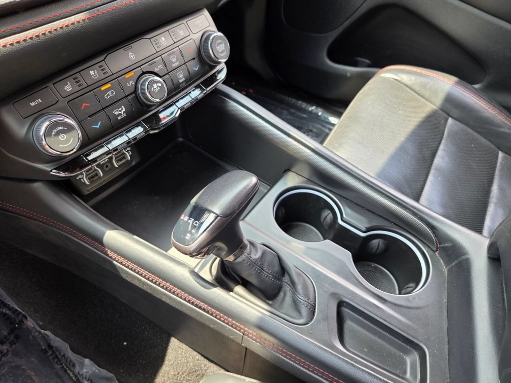Used 2024 Dodge Durango GT AWD/4WD image 25