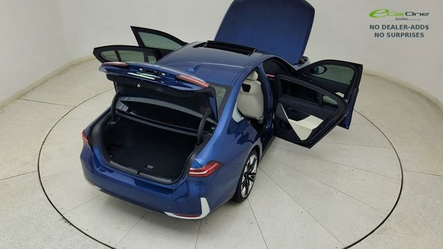 Used 2025 BMW i5 xDrive40 w/ Premium Package image 86
