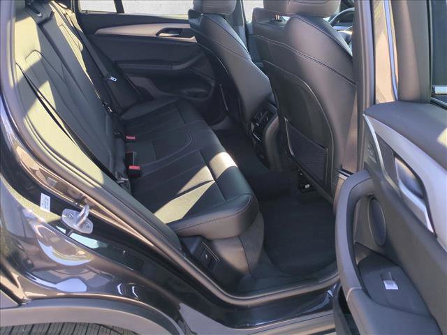 Certified 2025 BMW X4 xDrive30i w/ Premium Package image 21