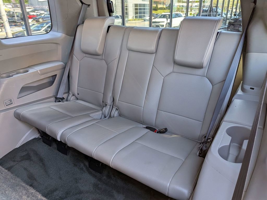 Used 2015 Honda Pilot Touring image 31