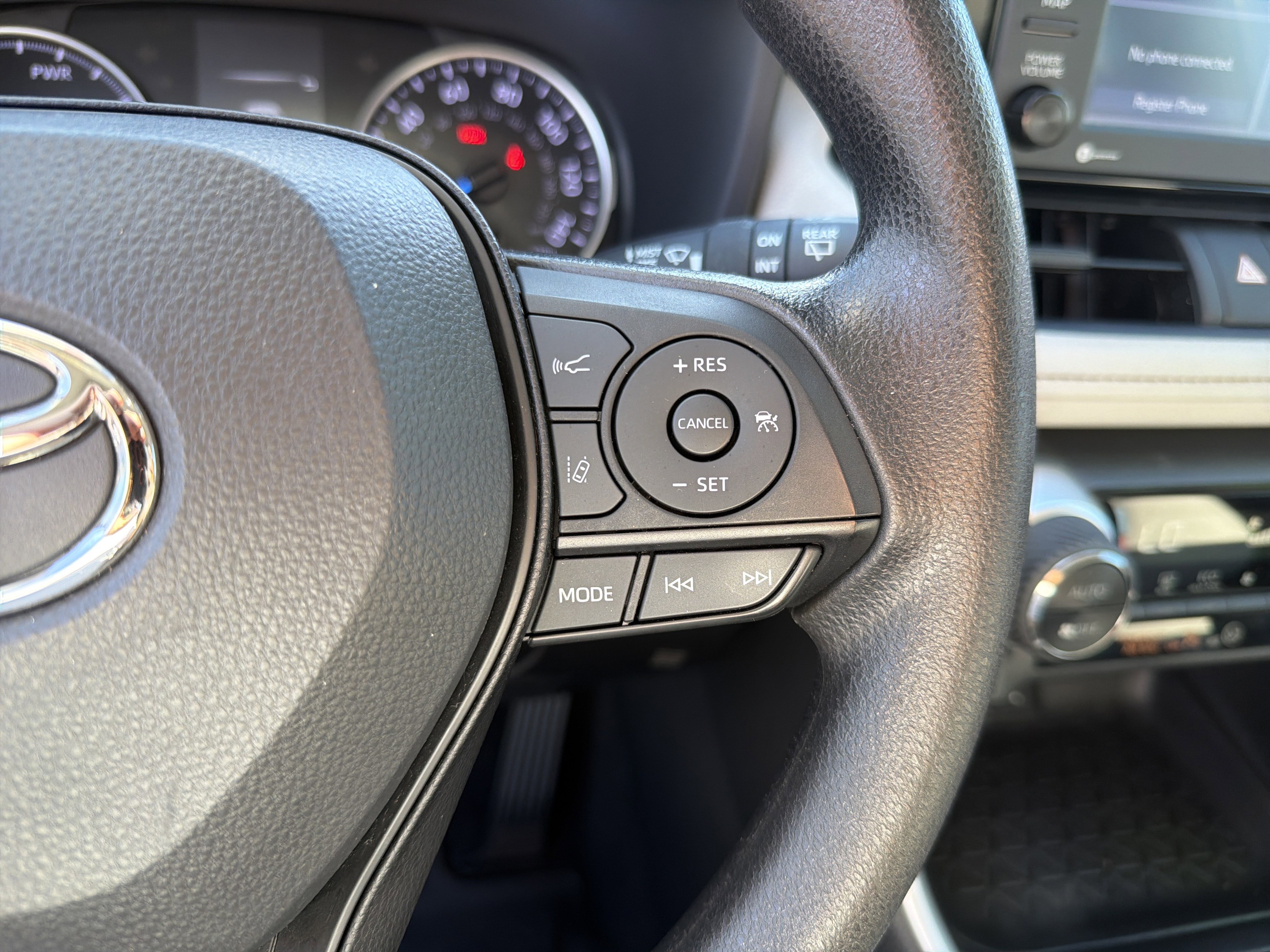 Certified 2022 Toyota RAV4 XLE w/ Convenience Package image 11