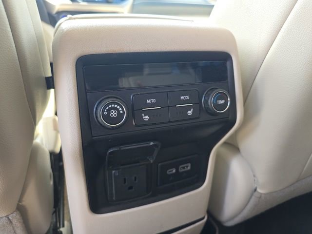 Used 2023 GMC Acadia Denali AWD/4WD image 29