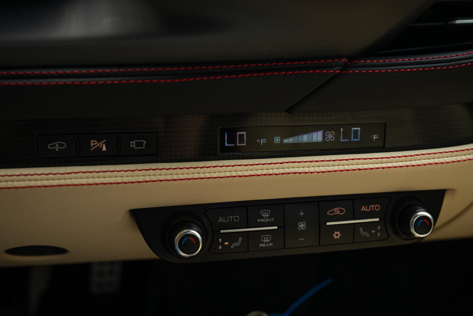 Used 2023 Ferrari F8 Tributo RWD image 42
