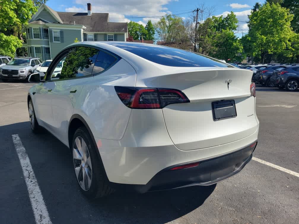 Used 2023 Tesla Model Y AWD image 6