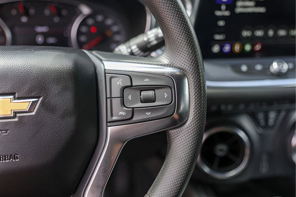 Used 2024 Chevrolet Blazer LT w/ Redline Edition FWD image 15