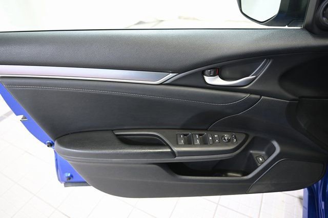 Used 2018 Honda Civic Touring image 21