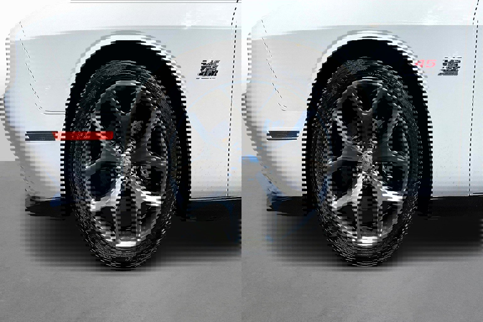 Used 2015 Dodge Challenger R/T w/ Quick Order Package 22B R/T image 8