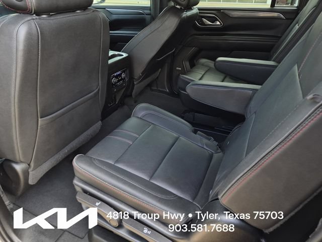 Used 2023 Chevrolet Suburban RST w/ Luxury Package RWD image 26