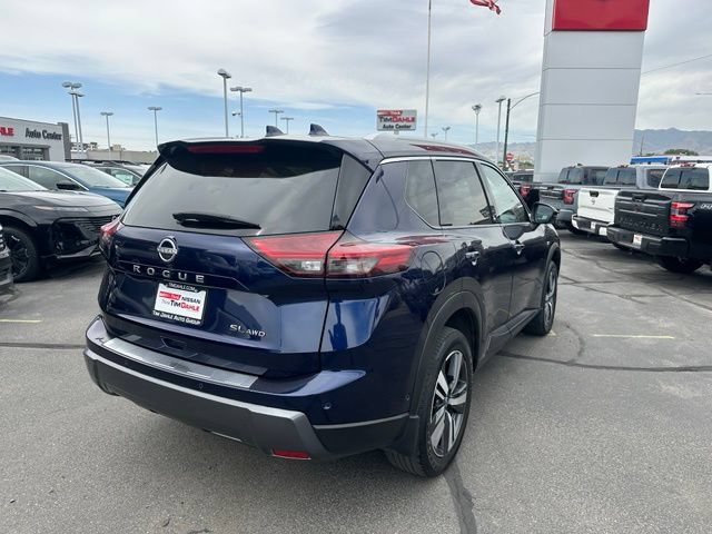 Used 2025 Nissan Rogue SL w/ Tech Package AWD/4WD image 11