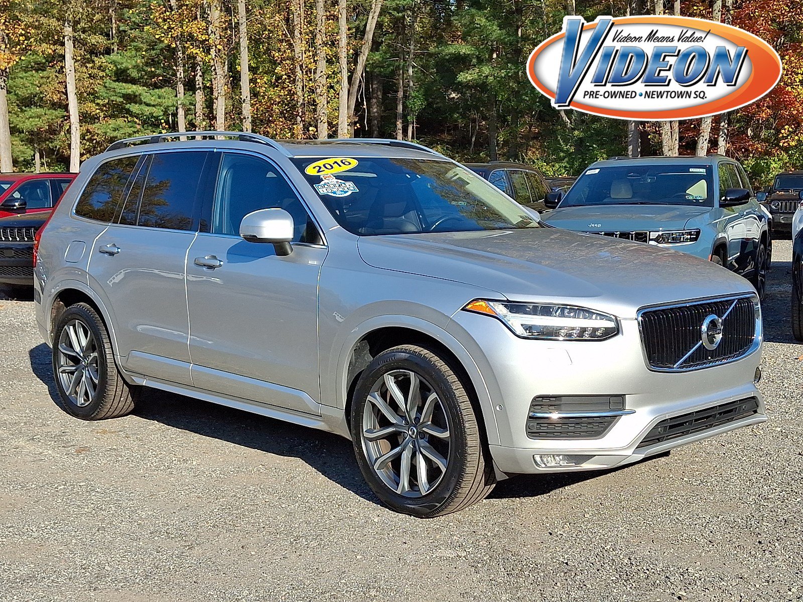 Used 2016 Volvo XC90 T6 Momentum w/ Momentum Plus Package AWD/4WD image 1