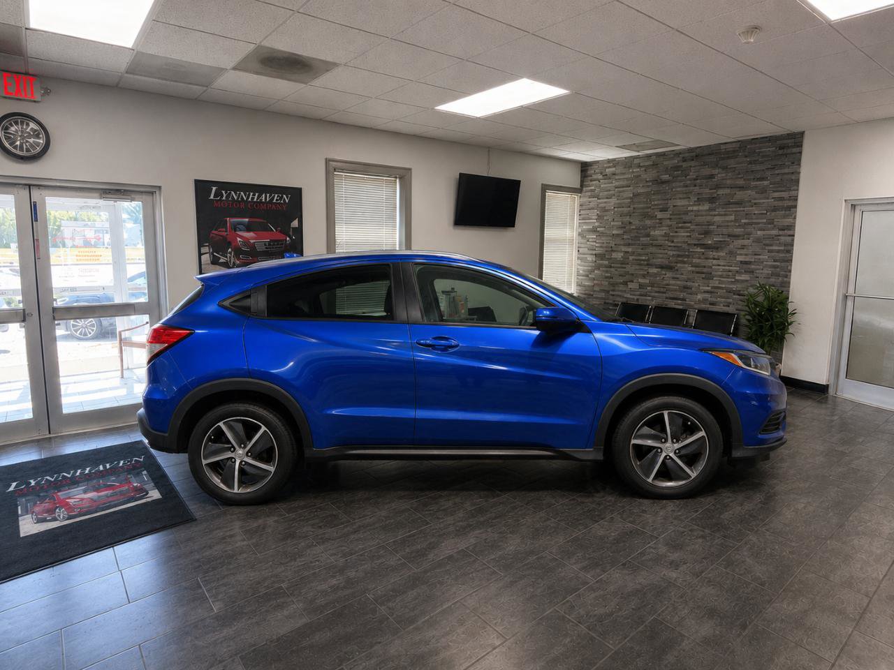 Used 2021 Honda HR-V EX image 7