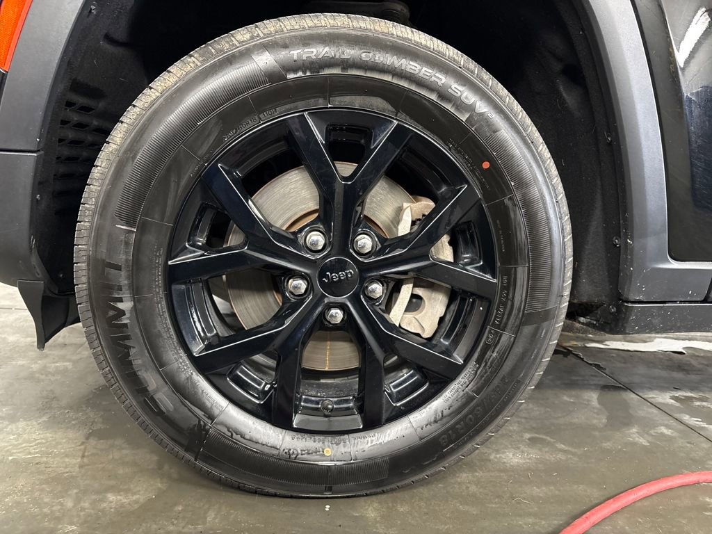 Used 2021 Jeep Grand Cherokee L Limited image 28