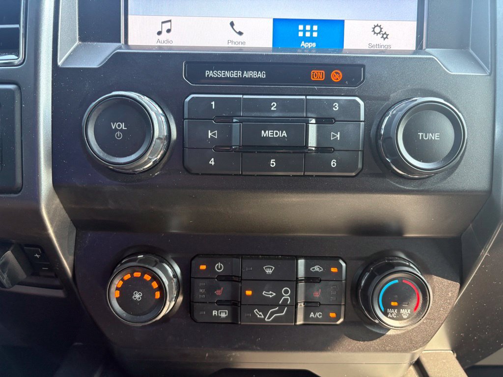 Used 2019 Ford F250 XLT w/ XLT Premium Package AWD/4WD image 18