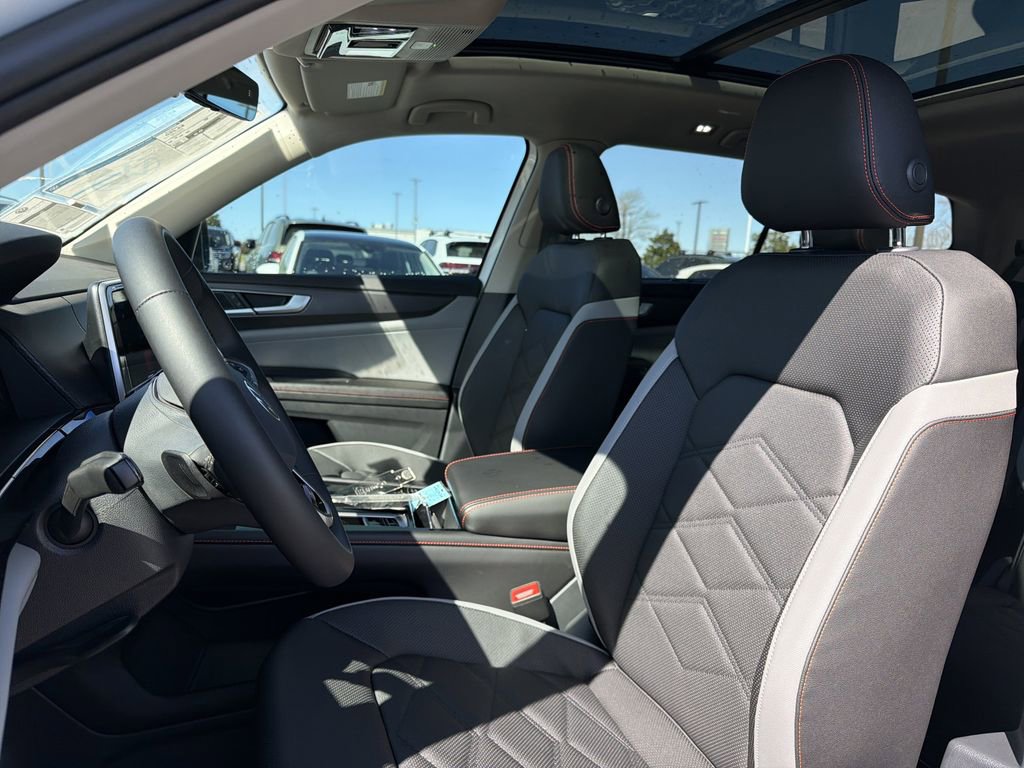 New 2026 Volkswagen Atlas Peak Edition AWD/4WD image 12