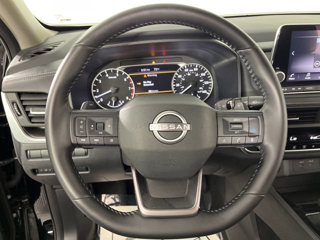 Used 2025 Nissan Rogue SV FWD image 21