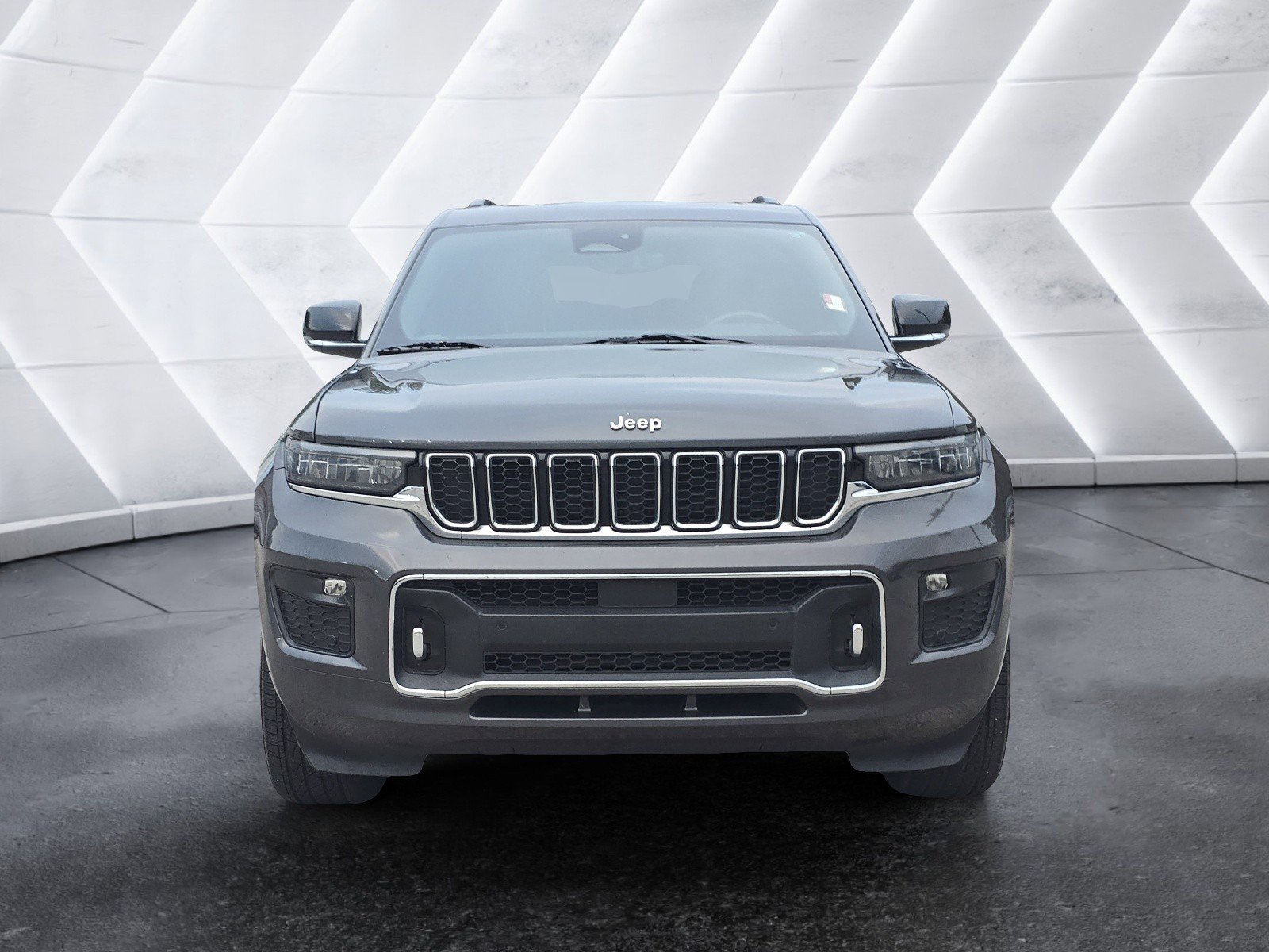 Used 2021 Jeep Grand Cherokee L Overland w/ Luxury Tech Group IV image 7