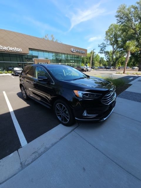 Used 2019 Ford Edge Titanium w/ Equipment Group 301A FWD image 1