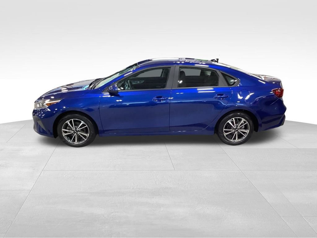 Certified 2023 Kia Forte LXS FWD image 4