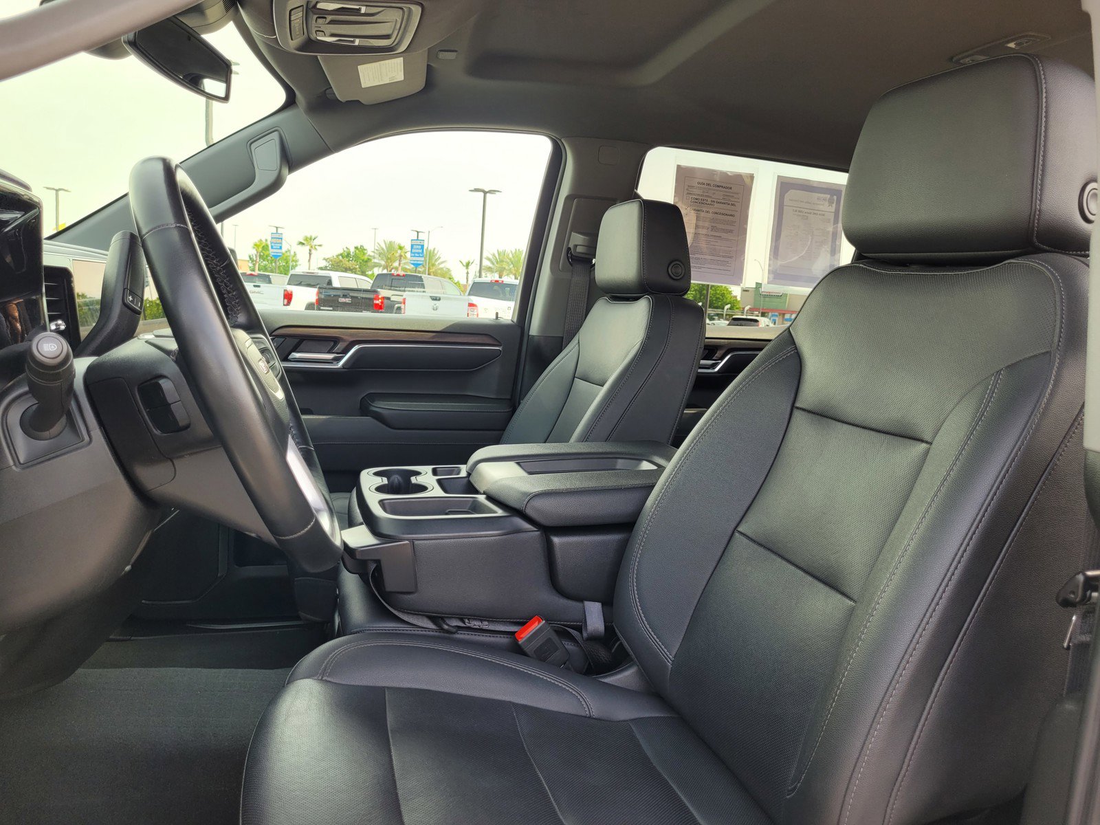 Used 2024 GMC Sierra 1500 SLT image 10