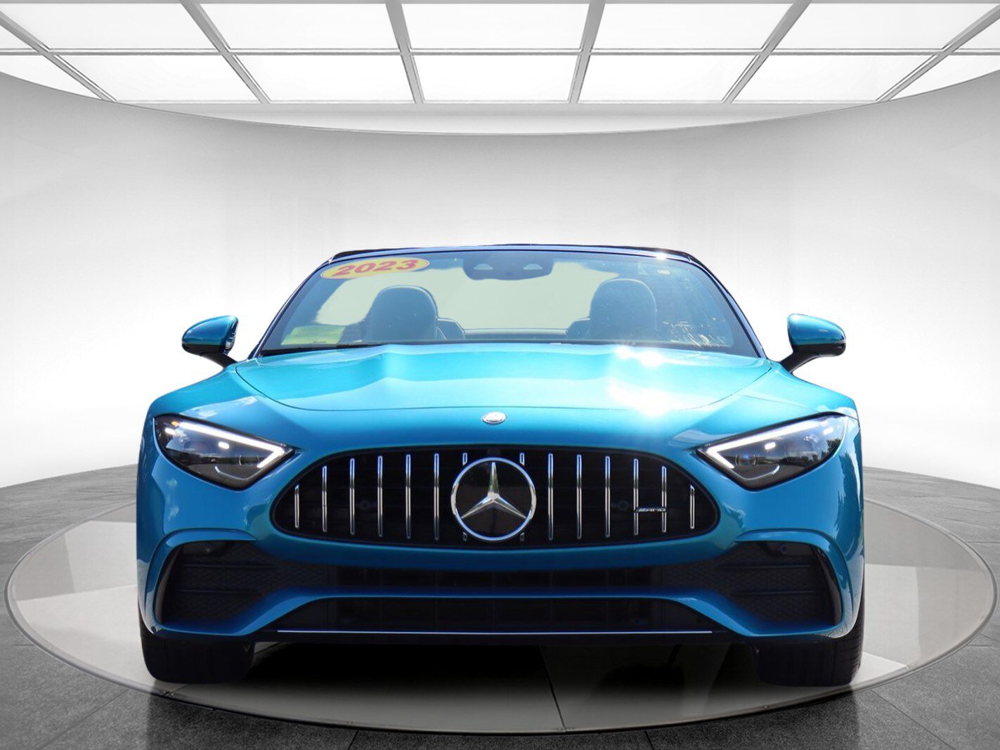 Used 2023 Mercedes-Benz SL 43 AMG image 2