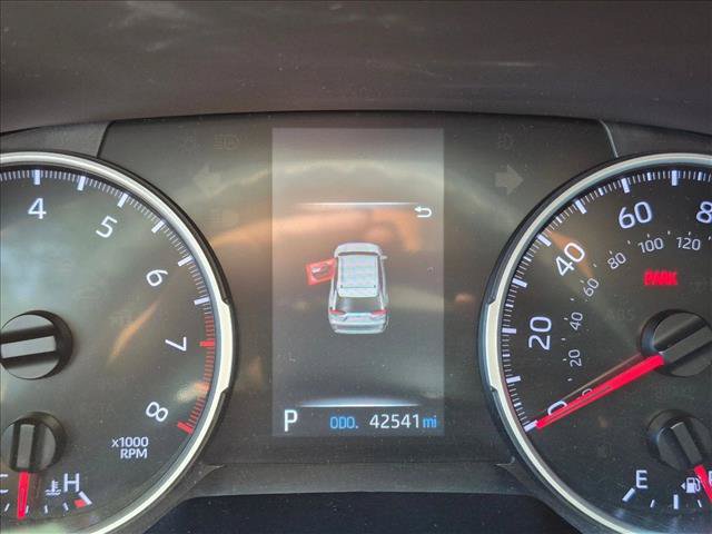 Used 2022 Toyota RAV4 LE FWD image 10
