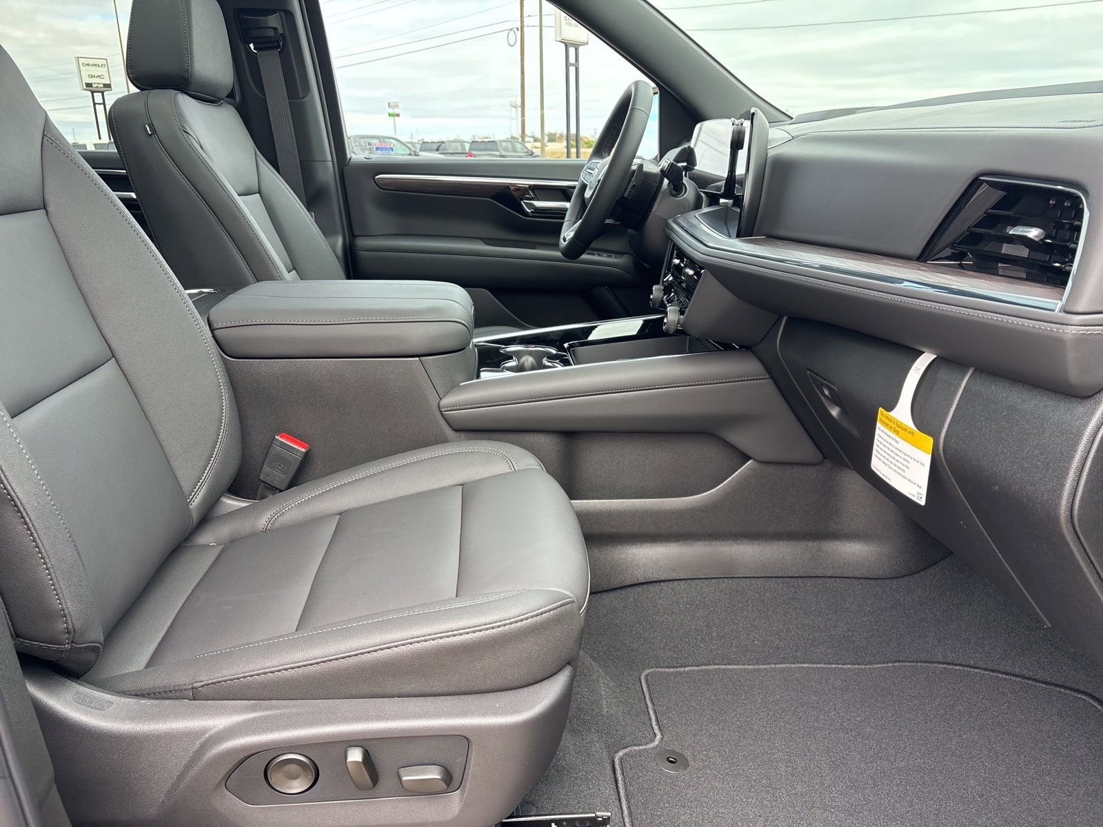 New 2026 Chevrolet Tahoe Z71 w/ Comfort Package image 17