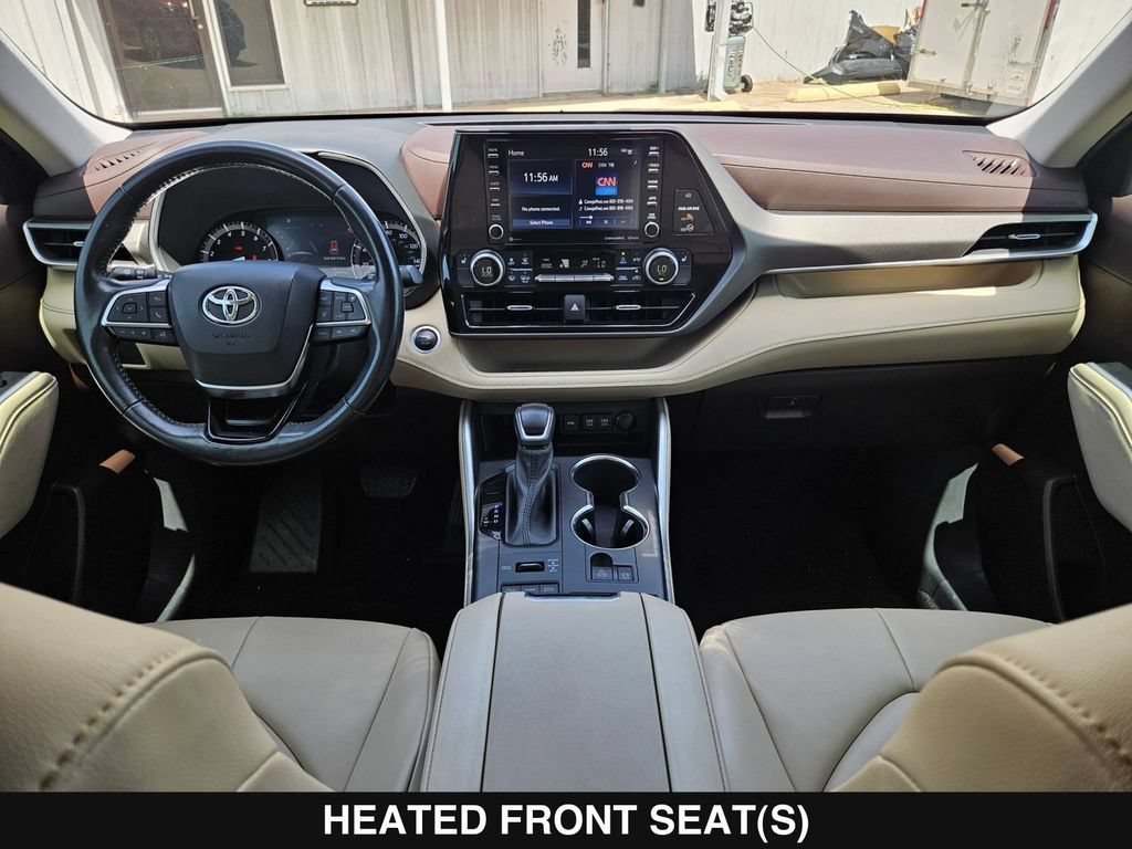 Used 2021 Toyota Highlander XLE AWD/4WD image 21