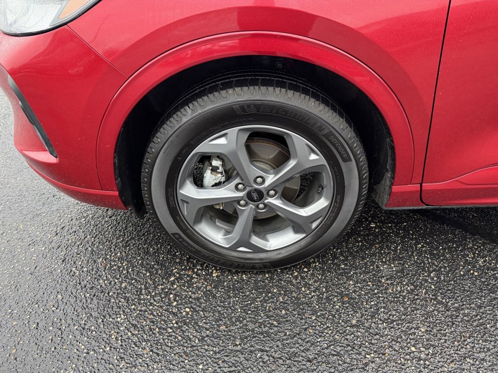 Certified 2024 Ford Escape ST-Line Select w/ Tech Pack #2 image 11