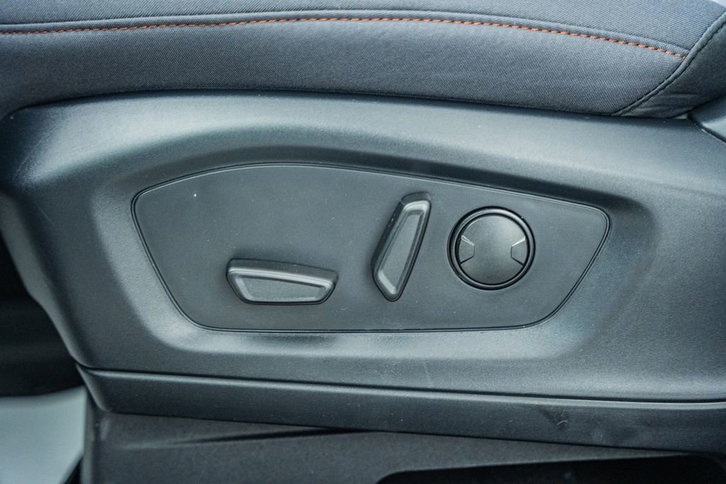 New 2026 Ford Explorer Active RWD image 37