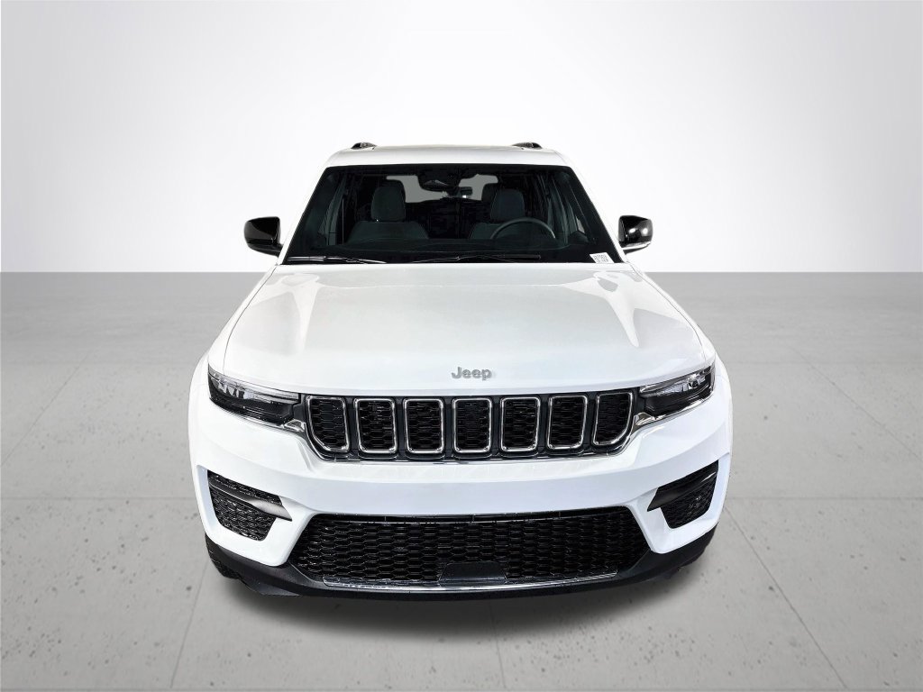 New 2027 Jeep Grand Cherokee Laredo X AWD/4WD image 3