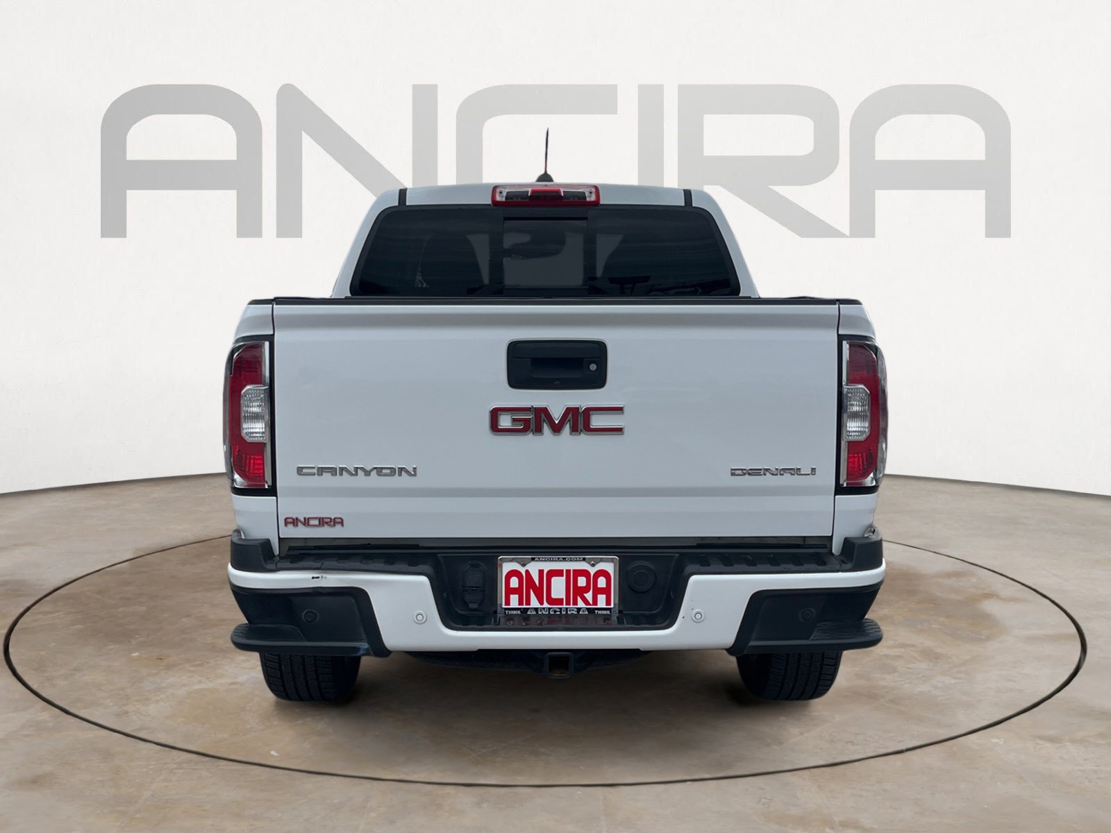 Used 2019 GMC Canyon Denali image 9