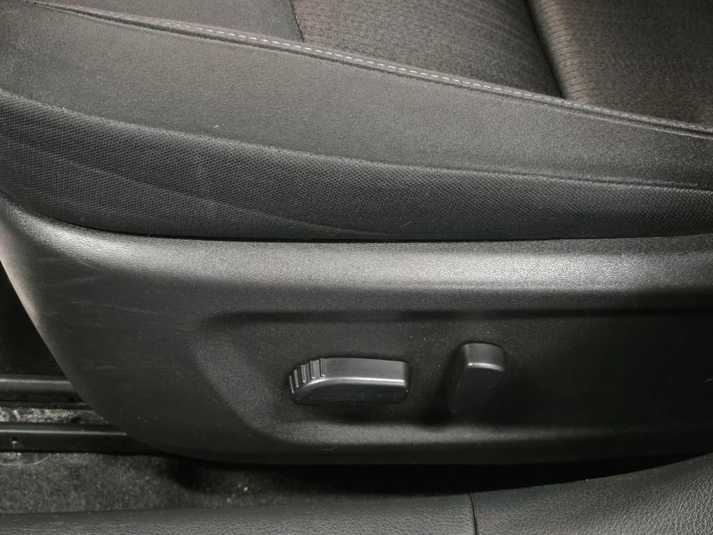 Used 2024 Nissan Altima 2.5 SV image 13