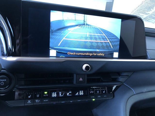 Certified 2025 Toyota Crown XLE AWD/4WD image 27