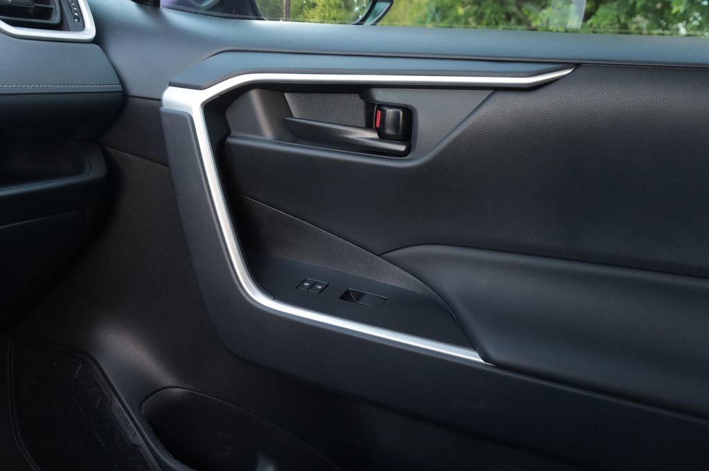 Used 2025 Toyota RAV4 LE image 11