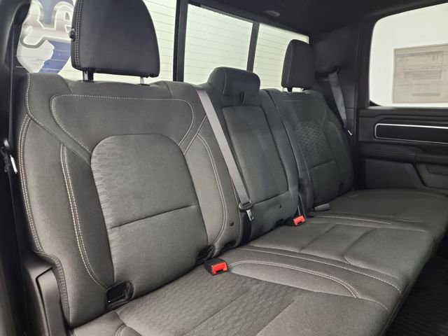 New 2026 RAM 1500 4x4 Crew Cab image 32