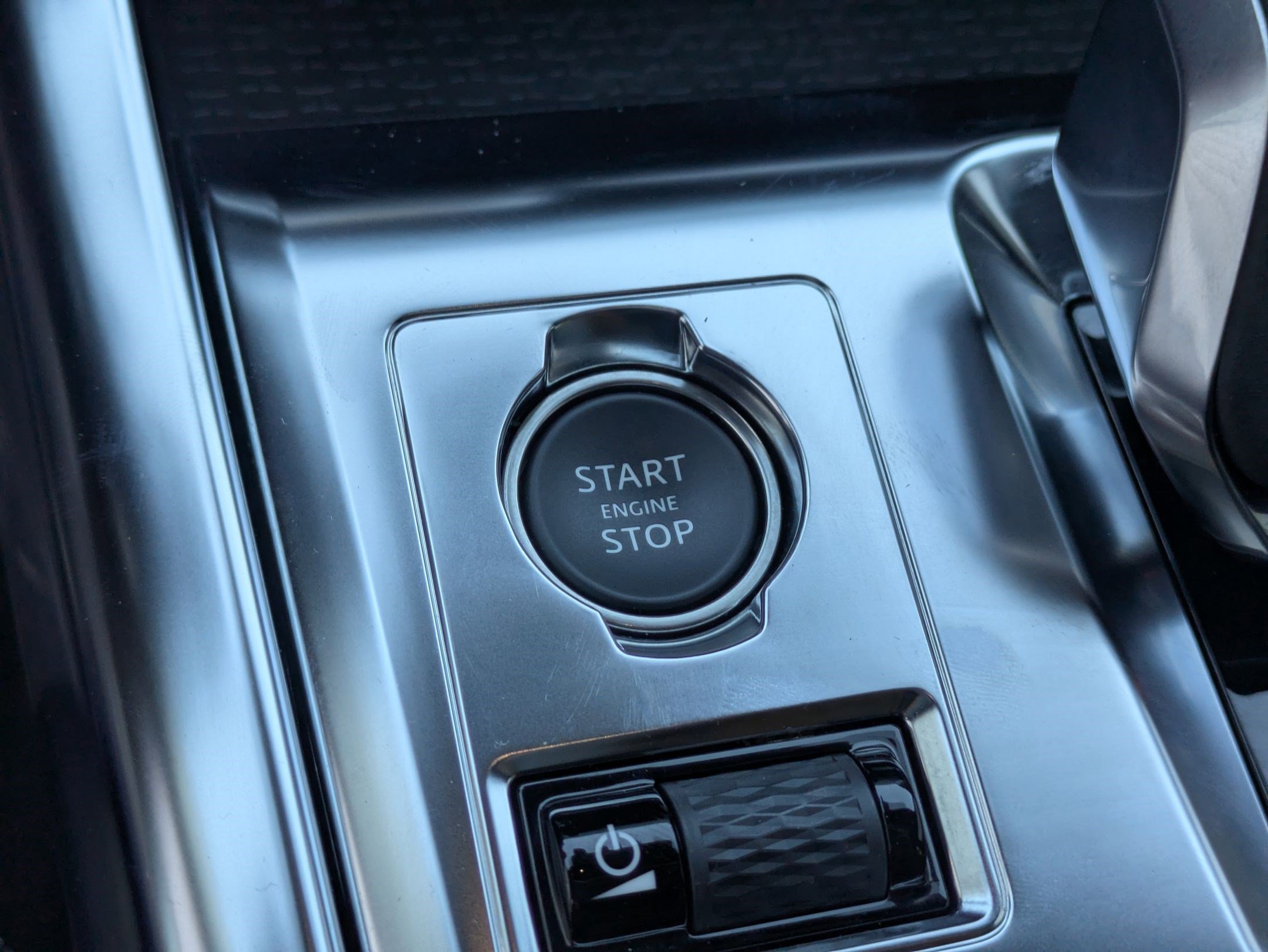 Used 2024 Jaguar XF R-Dynamic SE image 21