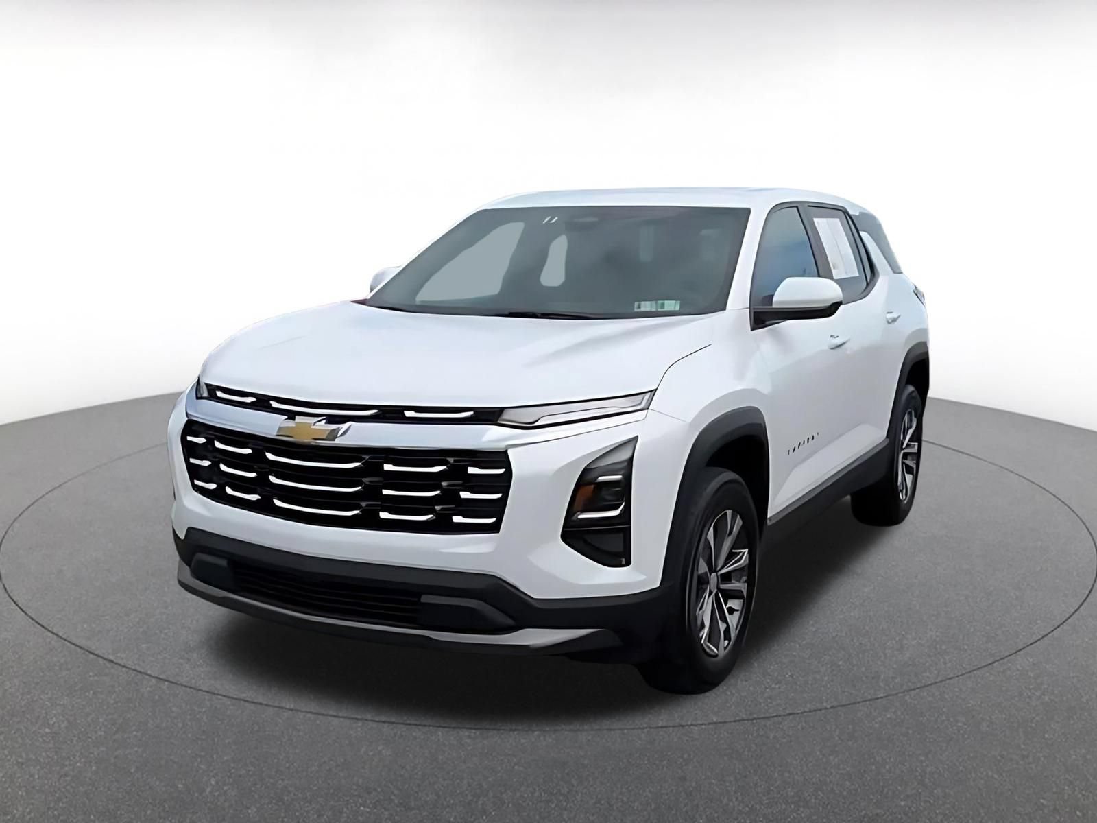 Used 2025 Chevrolet Equinox LT FWD image 6