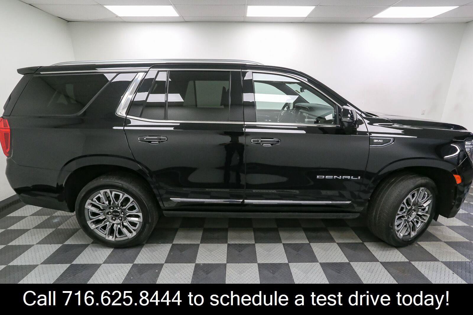 Used 2023 GMC Yukon Denali Ultimate AWD/4WD image 9