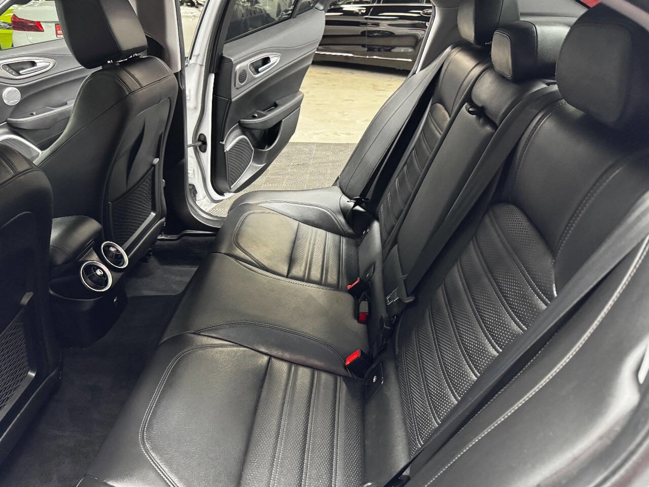 Used 2018 Alfa Romeo Giulia Ti Sport w/ Quick Order Package 22U Sport image 41