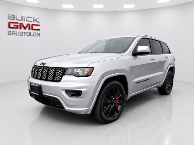 Used 2018 Jeep Grand Cherokee Altitude AWD/4WD image 6