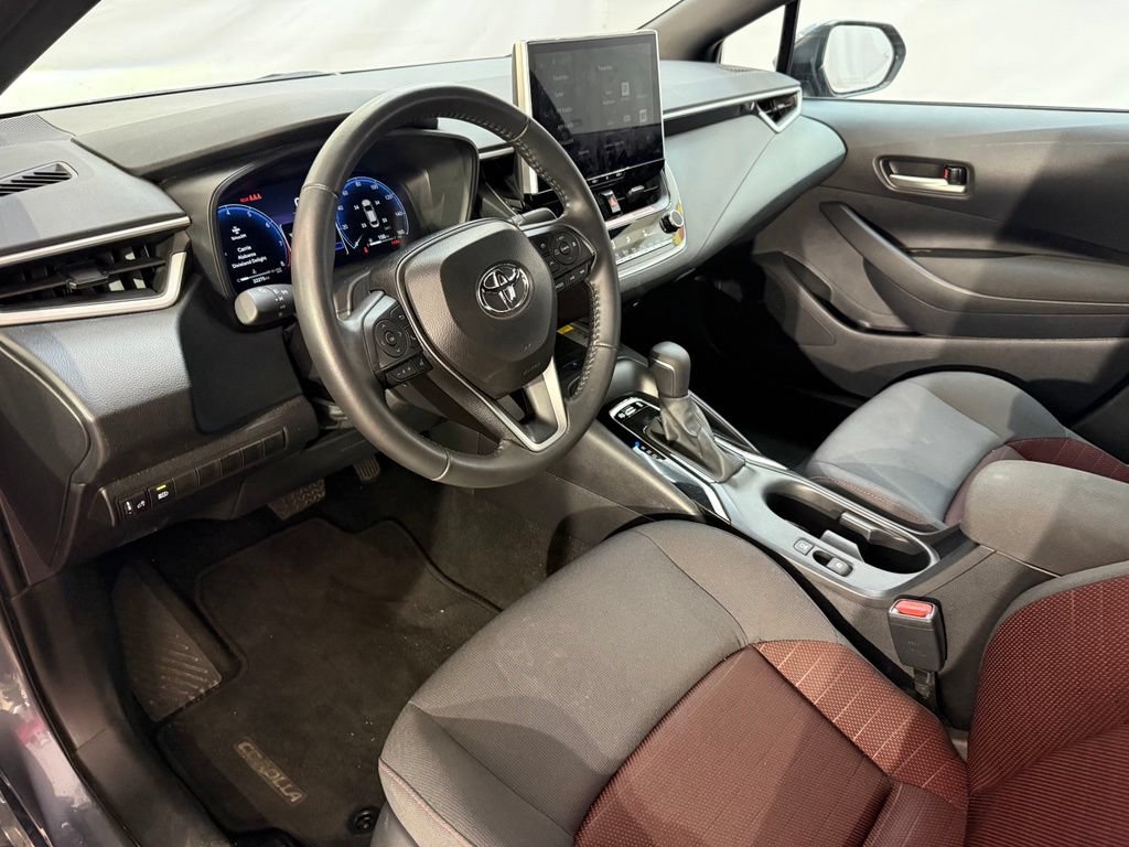Used 2026 Toyota Corolla SE w/ SE Package FWD image 7