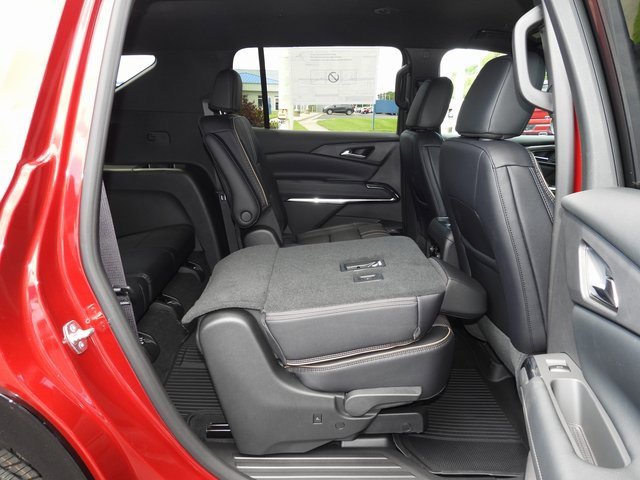New 2026 Chevrolet Traverse High Country w/ LPO, Floor Liner Package image 63