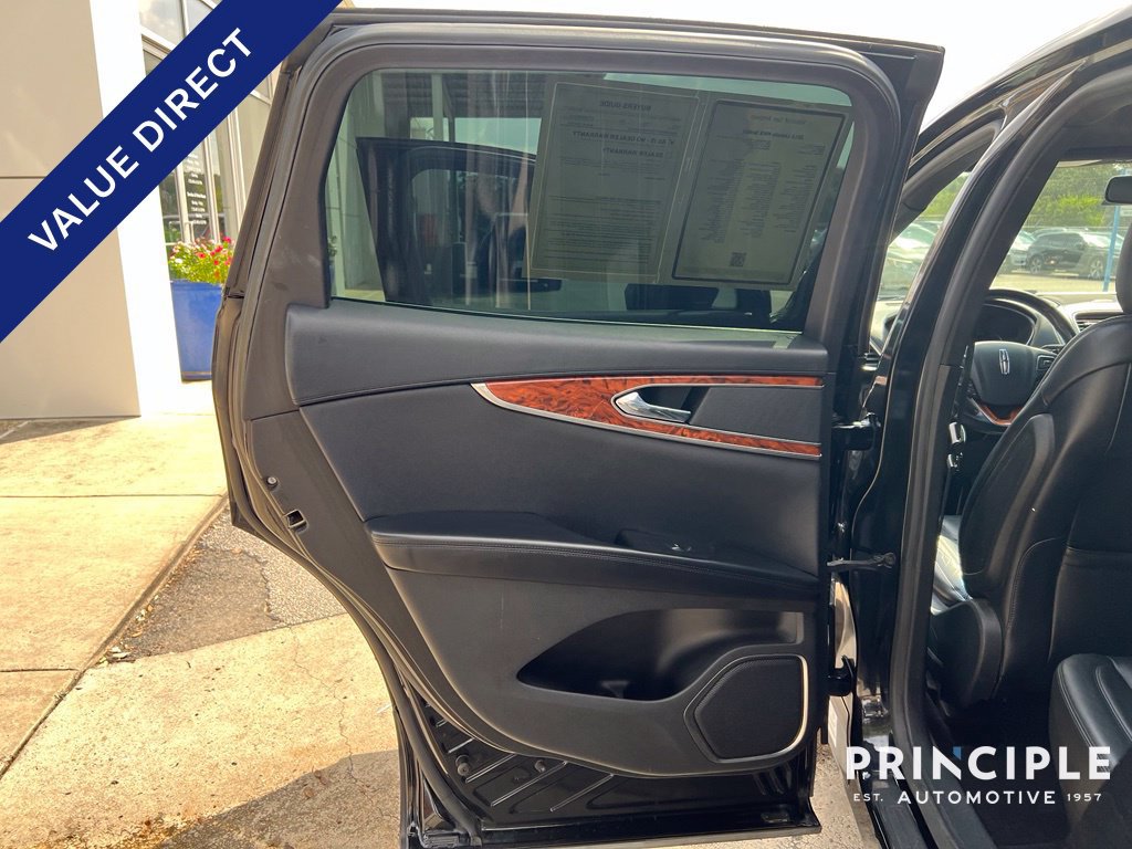 Used 2016 Lincoln MKX Select FWD image 17