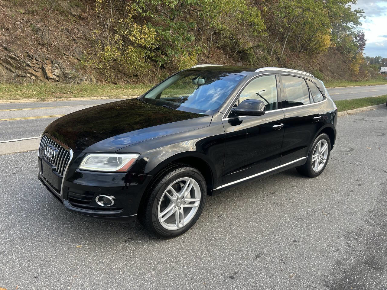 Used 2015 Audi Q5 2.0T Premium Plus image 2