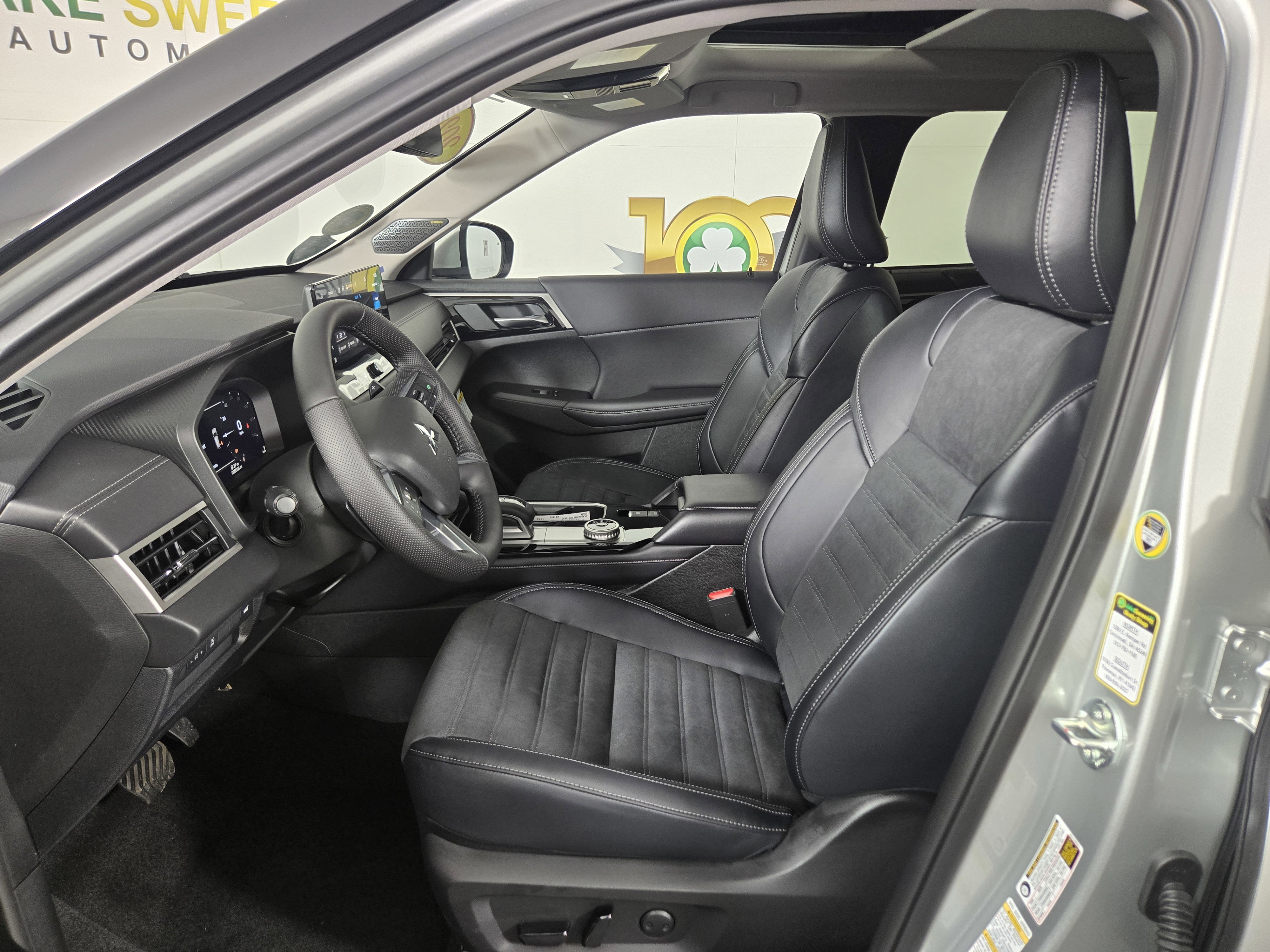 New 2026 Mitsubishi Outlander SE AWD/4WD image 10